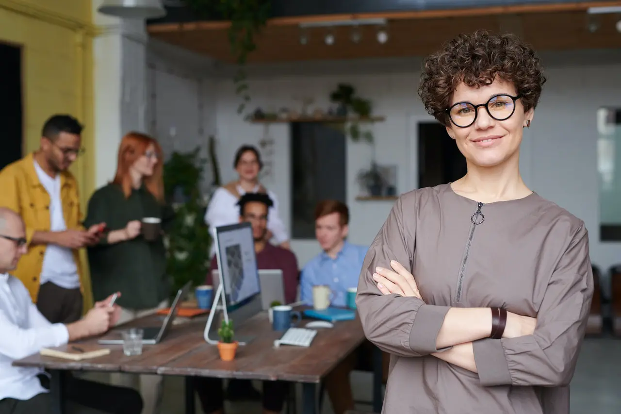 woman speaking in public confidently